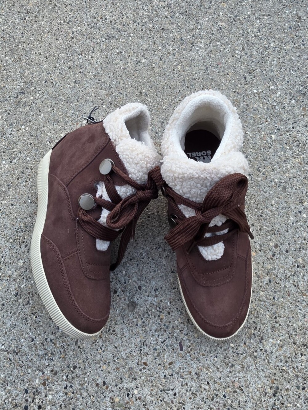 Sore Out N About Cozy Boots Women Size 10